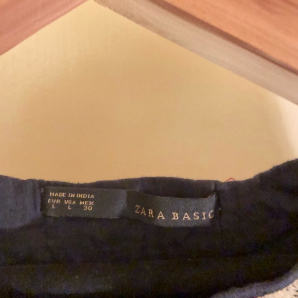 Embroidered cropped top - Picture 3 of 4